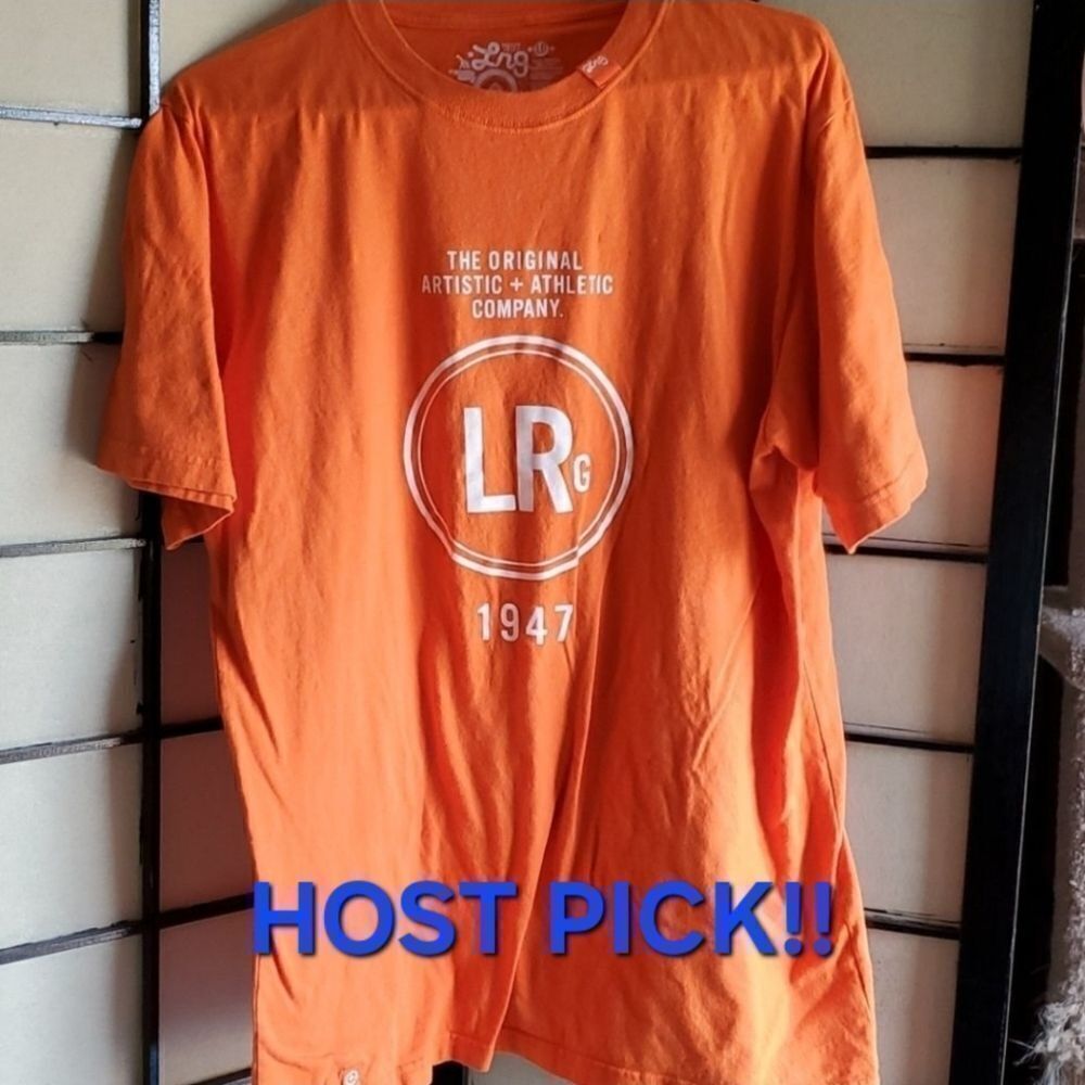 HOST PICK!! NWOT! LRG Tshirt